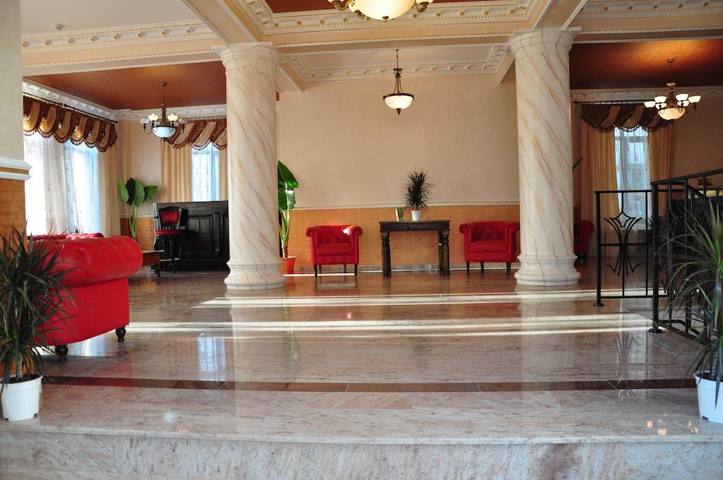 Vigo Grand Hotel Ploieşti Exterior foto